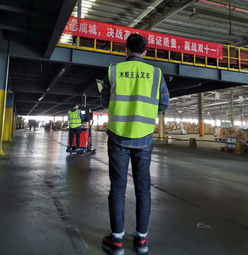案例|木蚁人机混场无人叉车助力国内物流巨头，实现仓储供应链战略