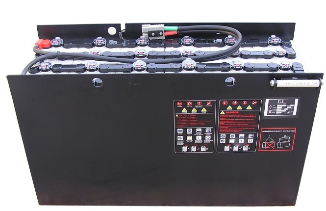 1.5吨电动叉车 24V 180AH_中国AGV网(www.chinaagv.com) 1.5吨电动叉车 24V 180AH_中国AGV网(www.chinaagv.com)