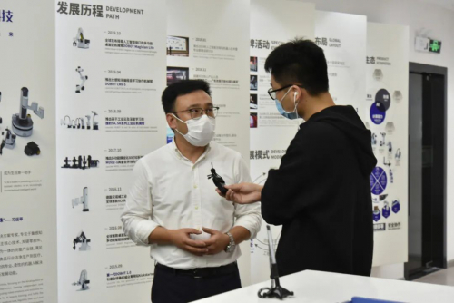 越疆：用人工智能＋机器人助力国家“免疫力”