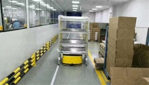 AGV帮助汽车电子制造商提高生产力