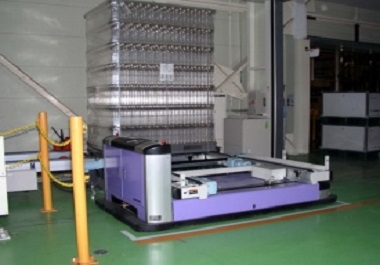 赛摩电气:全向辊筒移载式AGV_中国AGV网(www.chinaagv.com) 赛摩电气:全向辊筒移载式AGV_中国AGV网(www.chinaagv.com)