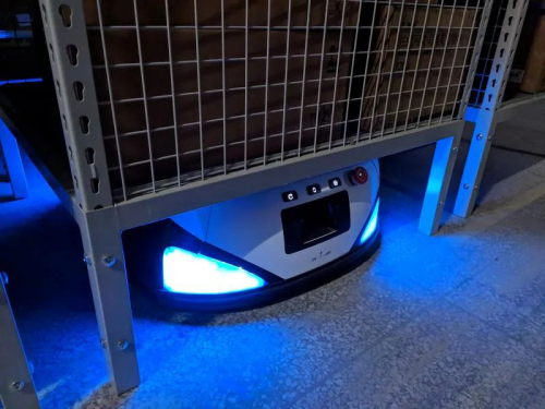 助力企业数字化转型，AGV无人仓推动智能物流再升级