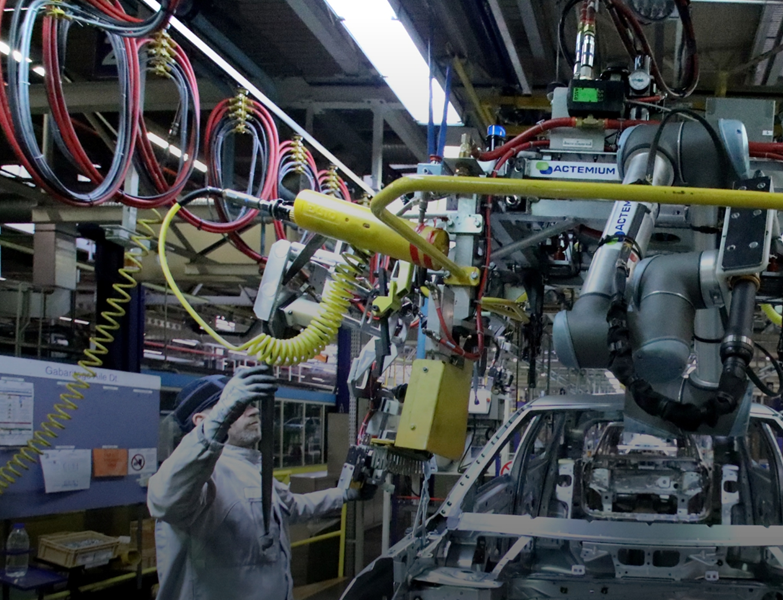 当汽车产线遇上协作机器人，真香了！