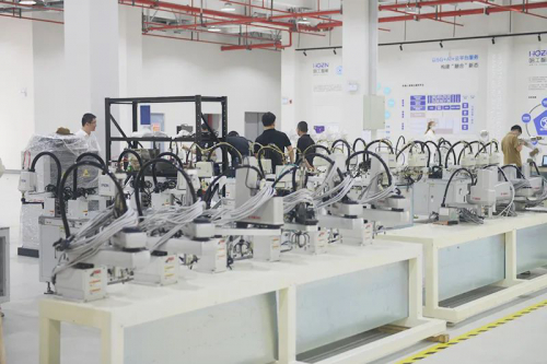 哈工共哲全方位打造工业机器人维保中心，助力解决机器人服务行业技术人才缺口问题