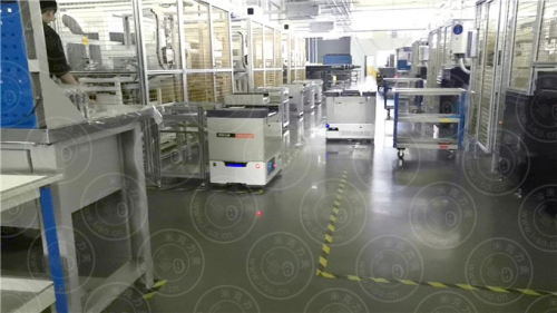 AGV小车逐渐代替人“脚”执行各种搬运