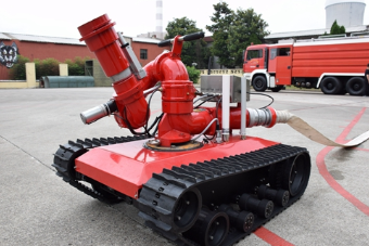 合时：消防灭火机器人 uBot-FFR 40_中国AGV网(www.chinaagv.com)