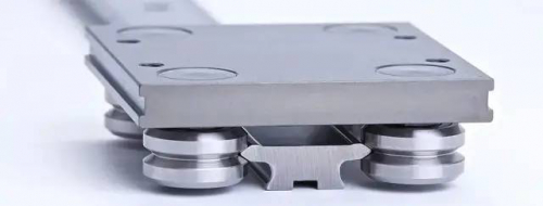 滚轮导轨的基本结构