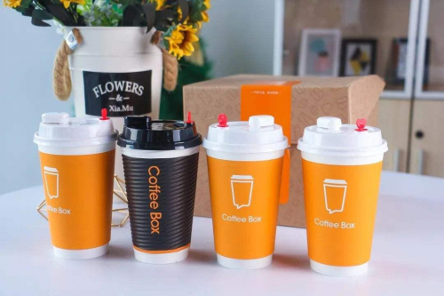 连咖啡全国闭店，机器人咖啡cofe+接力狂奔