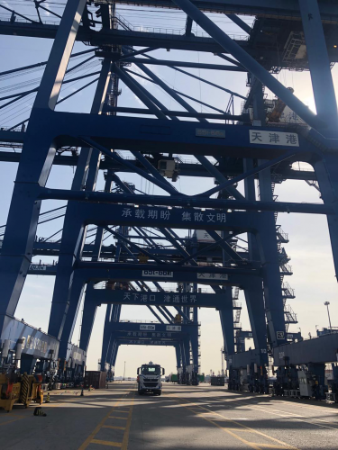 【2020指尖城市】传统码头焕发新活力 天津港智能改造升级