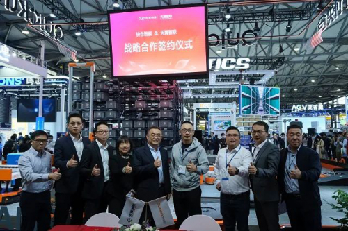 快仓与多家企业签署协议，开放生态合作协同发展共赢