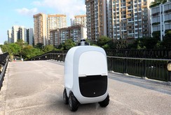 新加坡开始试运行机器人运送包裹和送餐