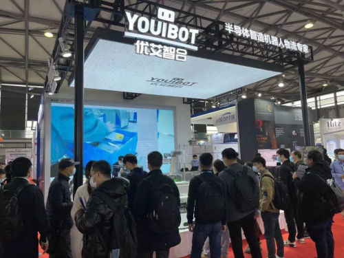 看优艾智合移动机器人如何赋能半导体制造