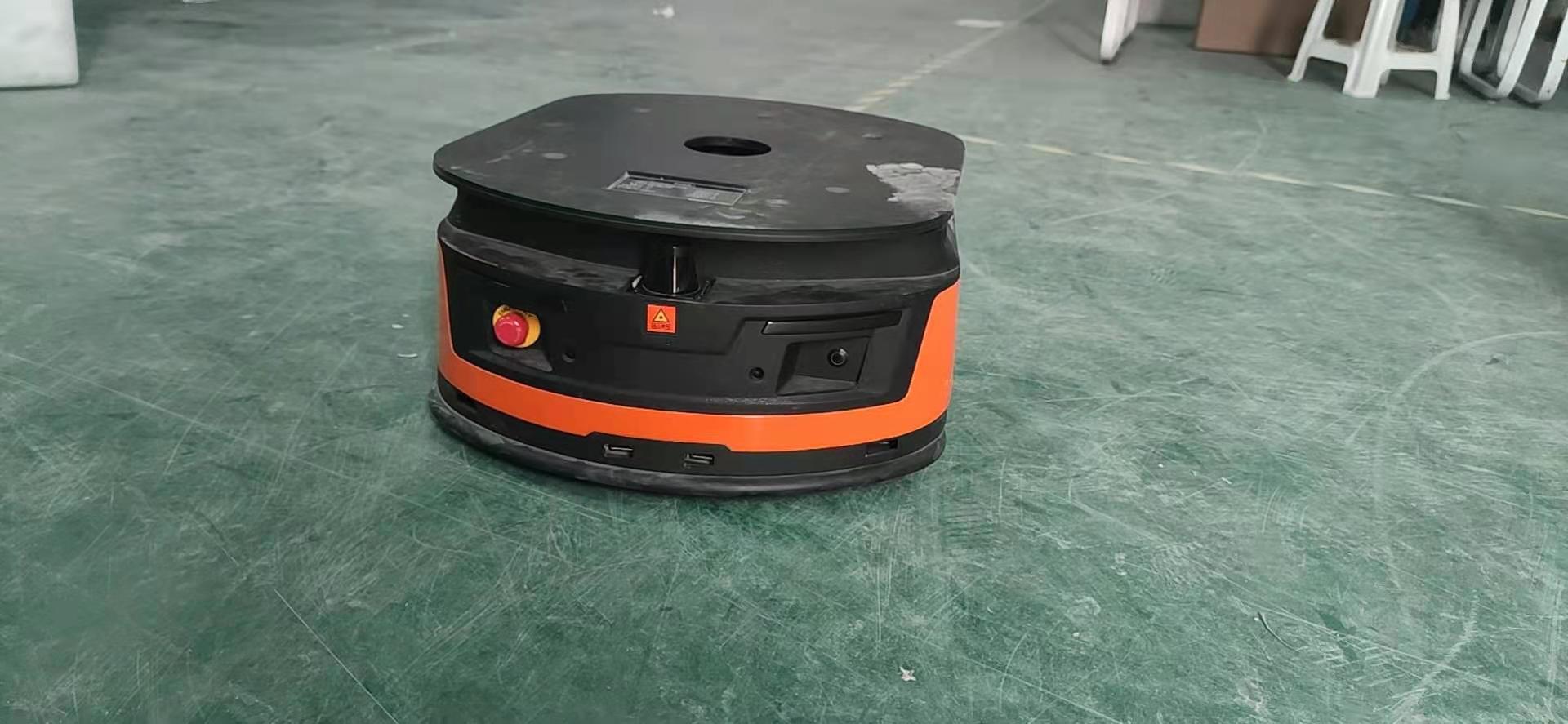 AGV搬运机器人600kg潜伏式