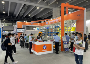 宇时俱进 锋行天下，以创新求发展