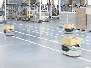 迎来关键风口 | AGV移动机器人应用广泛，市场存量大