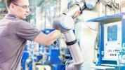 美国Formic Technologies公司为制造商提供低时薪的租赁工业机器人服务