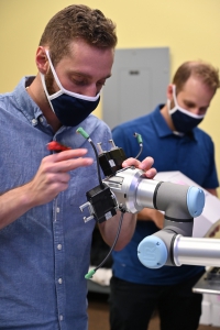 NEW SCALE ROBOTICS Q-Span 测量系统——超越卡尺_中国AGV网(www.chinaagv.com) NEW SCALE ROBOTICS Q-Span 测量系统——超越卡尺_中国AGV网(www.chinaagv.com)