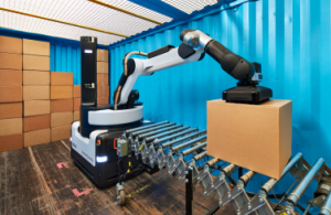 波士顿动力机器人每小时可以移动 800 个重箱