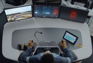 卡尔玛发布新一代集装箱堆场物料搬运机器人组合体