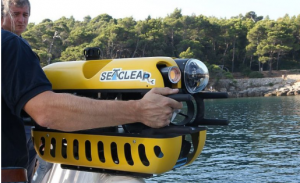 德国大学开发机器人收集水下垃圾