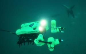 RE2，VideoRay 机器人达到水下深度里程碑