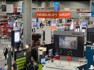 诺力在Modex 2022展示内部物流系列新能源叉车