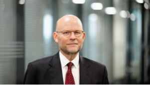 前凯傲CEO高登·李斯克履新希腊锂电制造商Sunlight 集团董事会主席