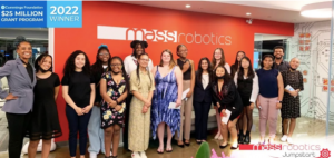 MassRobotics 以 100,000 美元的赠款扩展 STEM 编程