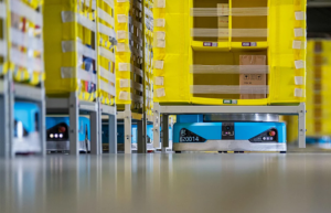 收购 Kiva 十年后，亚马逊推出其首款 AMR