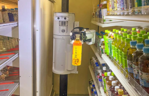 在日本 300 家便利店部署的补货机器人