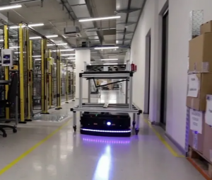 Aiut Formica 1 自主移动机器人_中国AGV网(www.chinaagv.com) Aiut Formica 1 自主移动机器人_中国AGV网(www.chinaagv.com)