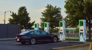 美国科学家研发人工智能优化充电曲线 10 分钟充值