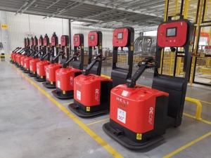 5G+移动机器人，新一届硬核“打工人”实力上岗！