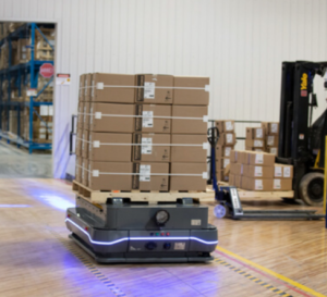 Noovelia带平台自导车