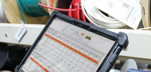 合同制造商利用 Surface Pro 和坚固的外壳加快项目进度_中国AGV网(www.chinaagv.com) 合同制造商利用 Surface Pro 和坚固的外壳加快项目进度_中国AGV网(www.chinaagv.com)