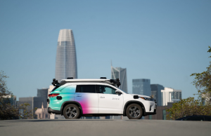 Zoox 升级后的 robotaxi 测试车队内部