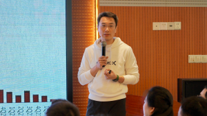 保持热爱，奔赴下一场山海