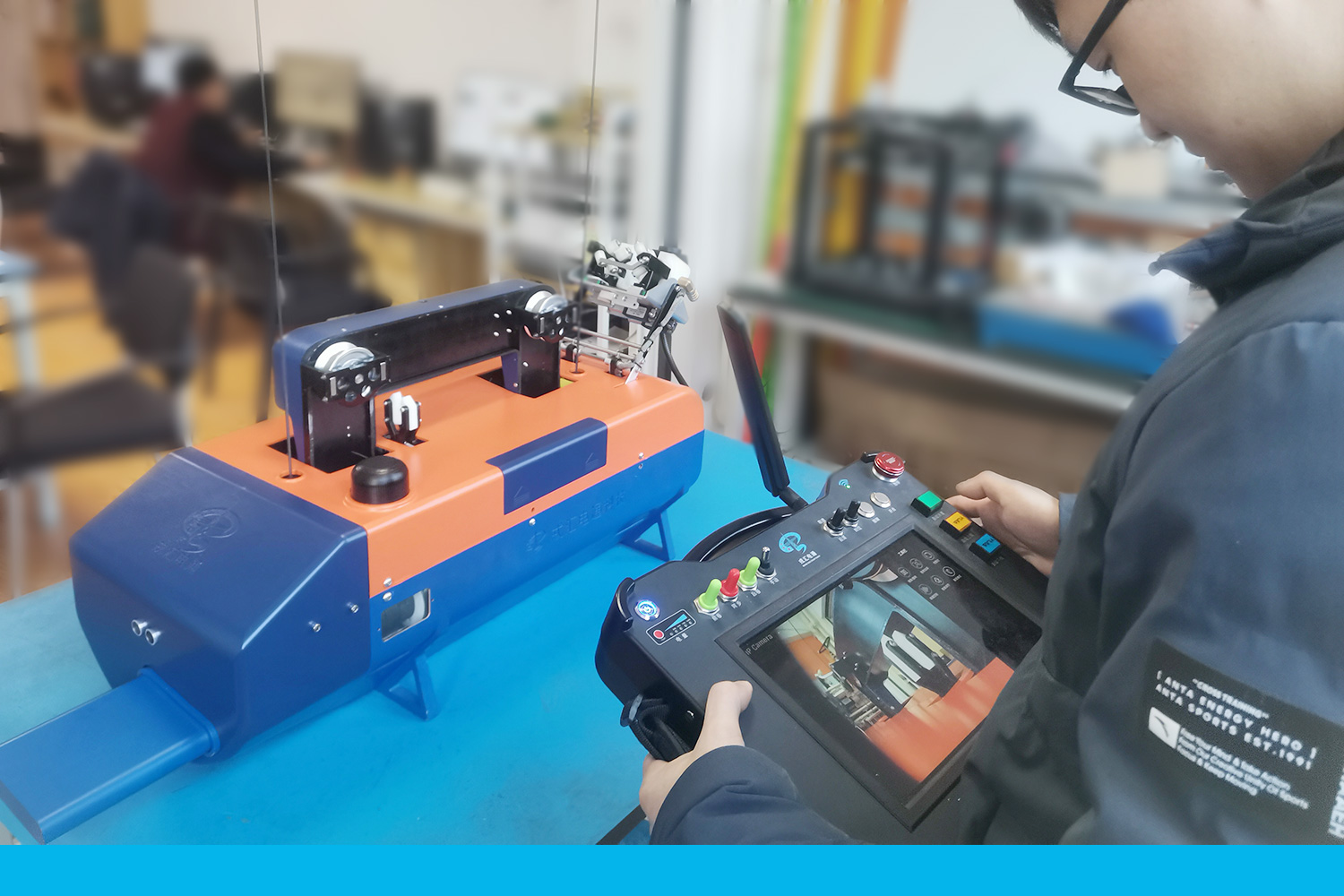 带电涂覆机器人-戎汇电通科技