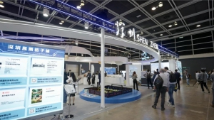 普渡机器人亮相“香港国际创科展”，掀起机器人科技新浪潮