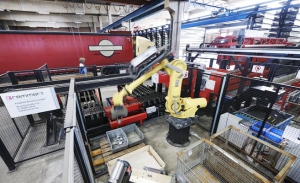 金属锯机分拣机器人