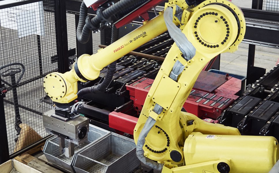 金属锯机分拣机器人