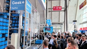 出海领航丨燃爆海外大展，极智嘉欧洲再创AMR部署里程碑！