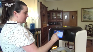 德利哥送餐机器人入驻西班牙餐厅，为顾客带来全新体验