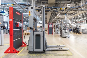 伏能士为AGV制造商提供量身定制的充电解决方案
