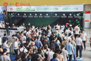 光伏智慧力量 | 佳顺智能机器人再次实力上榜