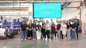 德国驻广州领事馆及杜伊斯堡政府成员来访劢微机器人全球总部及实验室