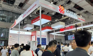 工博会上周闭幕，蓝芯3D视觉感知移动机器人点亮全场