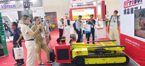 便携式遥控折叠机器人亮相北京BICES 2023国际工程机械展，王明富荣获“企业技术创新突出贡献人物”