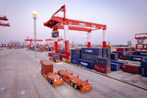 无人码头如何更智能？揭秘新一代自动化集装箱码头关键技术