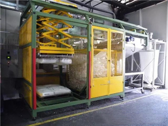 小袋倒袋站_中国AGV网(www.chinaagv.com) 小袋倒袋站_中国AGV网(www.chinaagv.com)